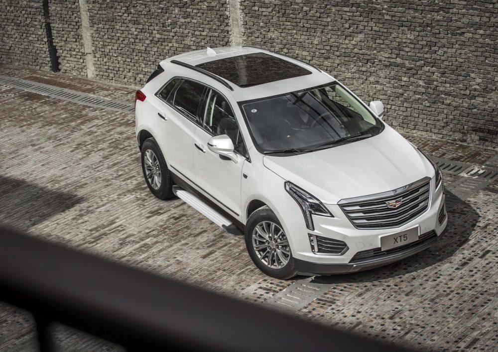porogi-silver-dlja-cadillac-xt5-2017-2019-1